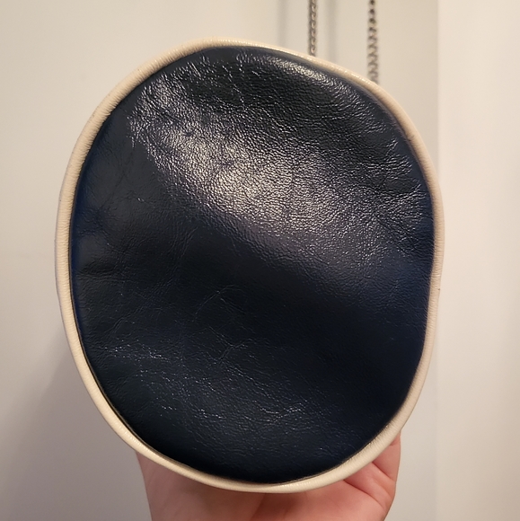 [SOLD] Gucci limited edition bucket bag - Picture 8 of 16